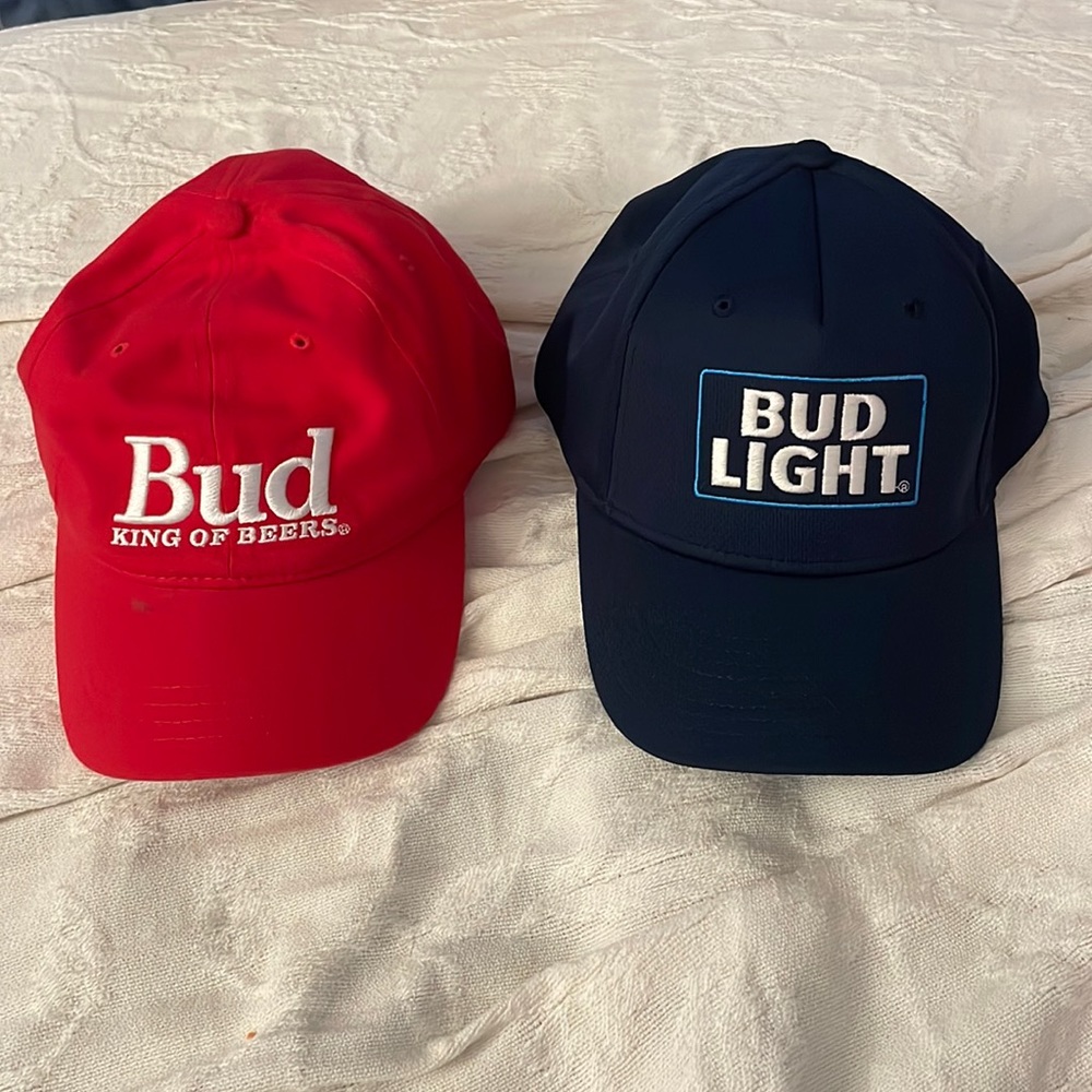 Cute Budweiser caps, think I’ve worn them each twice. Not really a hat girl lol